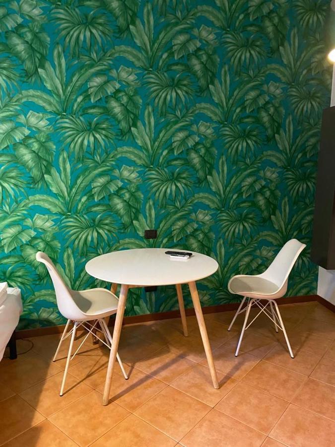 Monolocale Apartment Милано Екстериор снимка